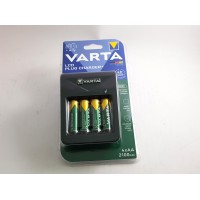 VARTA LCD punjač baterija sa 4x 2100 mAh i jedne 9V baterije